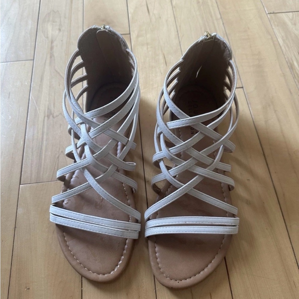 Journee Gladiator Sandals, back zip, strappy flat shoes. See last 3 photos.